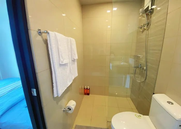 1br 2 Mins To Okada Near Moa & Airport-12c Apartment *
